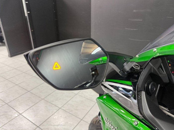 2025 Kawasaki NINJA H2 SX SE Green