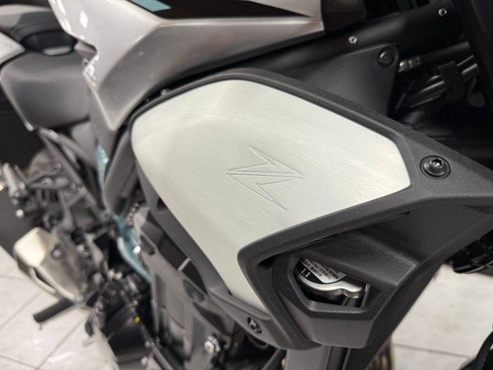 2025 Kawasaki 2025 Kawasaki 900CC Z900 SILVER/BLACK/BLUE