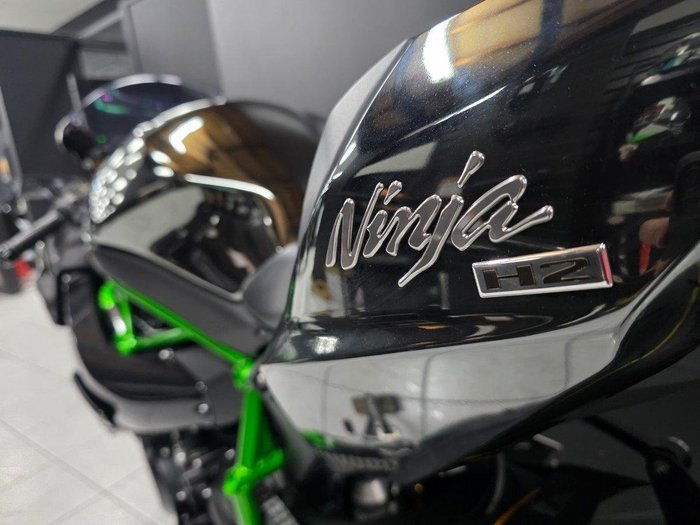 2025 Kawasaki NINJA H2 Grey