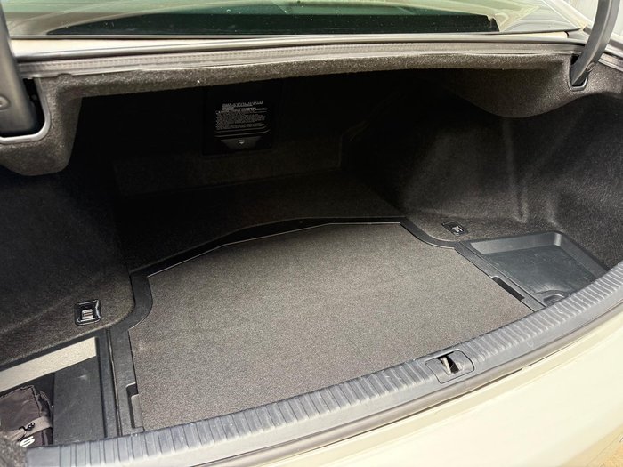 2012 Lexus IS 250 Prestige GSE20R White Pearl