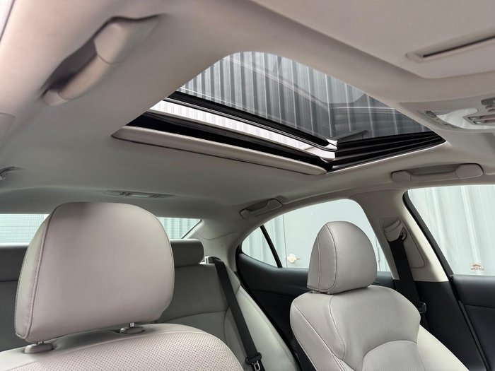 2012 Lexus IS 250 Prestige GSE20R White Pearl
