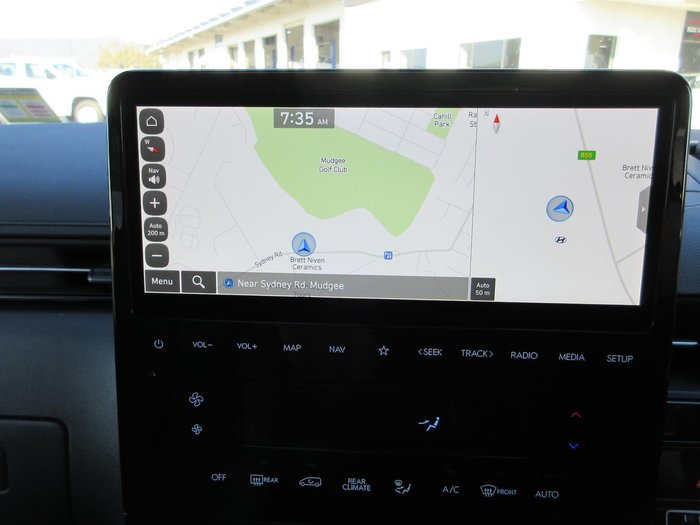 2025 Hyundai STARIA Highlander