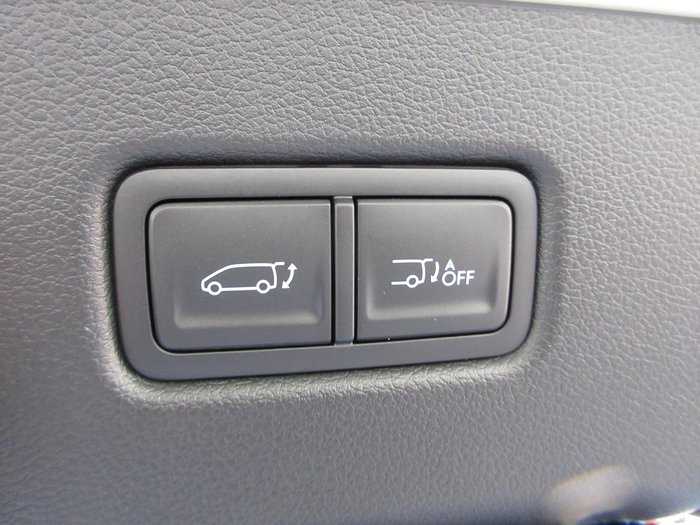 2025 Hyundai STARIA Highlander