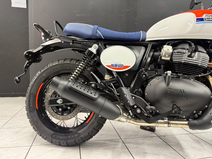 2025 Royal Enfield INTERCEPTOR 650 E5 CLASSIC White