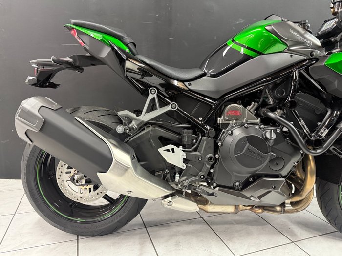 2025 Kawasaki Z H2 (ZR1000K) Green
