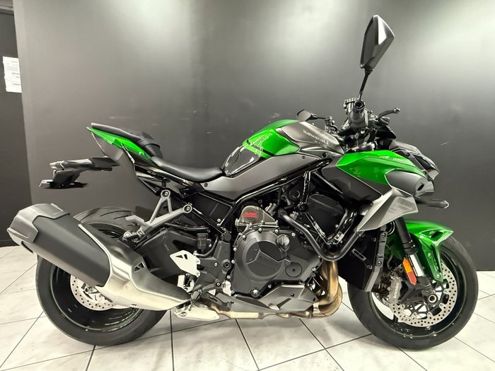 2025 Kawasaki Z H2 (ZR1000K) Green