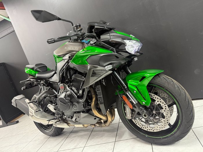 2025 Kawasaki Z H2 (ZR1000K) Green