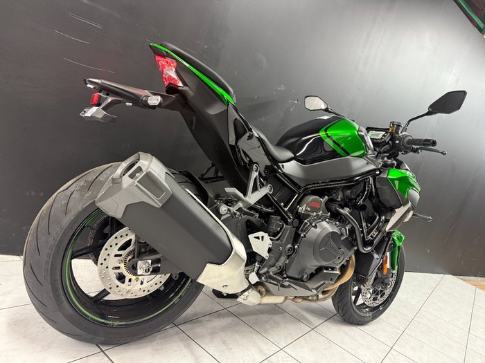 2025 Kawasaki Z H2 (ZR1000K) Green