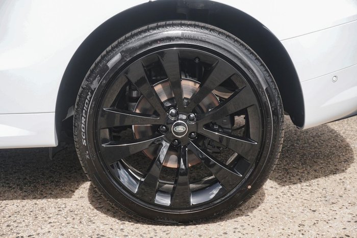 2025 Land Rover Range Rover Sport D250 Dynamic SE