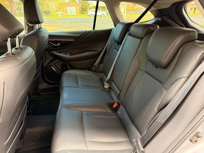 2023 Subaru Outback AWD Touring