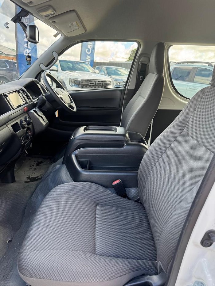 2018 Toyota Hiace Commuter KDH223R French Vanilla