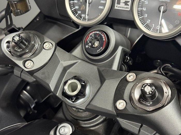 2025 Kawasaki NINJA ZX-14R SE Red