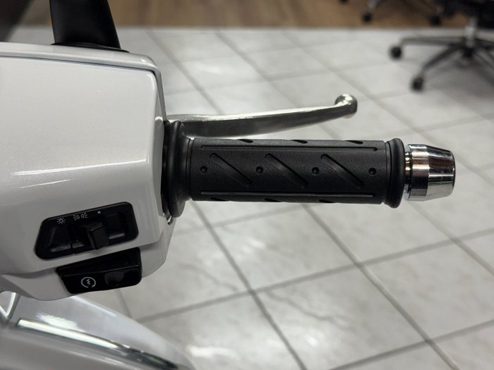 2024 Kymco LIKE 50 PEARL WHIT