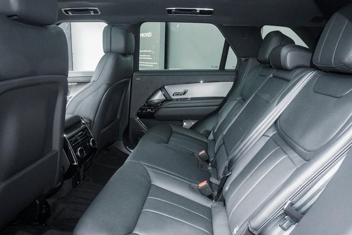 2025 Land Rover Range Rover Sport D250 Dynamic SE