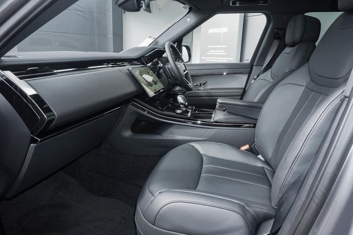 2025 Land Rover Range Rover Sport D250 Dynamic SE