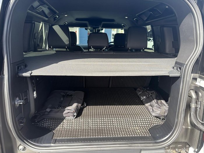 2025 Land Rover Defender 110 P400e X-Dynamic SE L663 MY25.5 AWD Fuji White