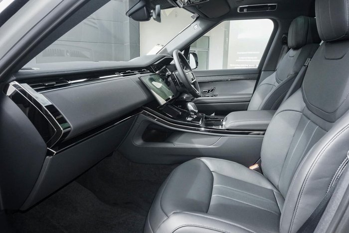 2025 Land Rover Range Rover Sport D250 Dynamic SE