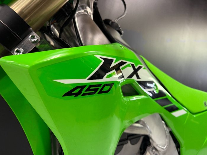 2025 Kawasaki 2025 Kawasaki 450CC KX450 Motocross Green