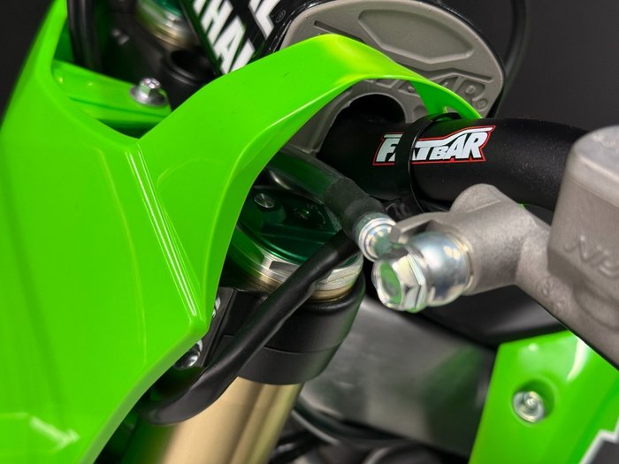 2025 Kawasaki 2025 Kawasaki 450CC KX450 Motocross Green