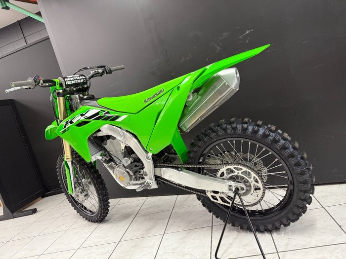 2025 Kawasaki 2025 Kawasaki 450CC KX450 Motocross Green