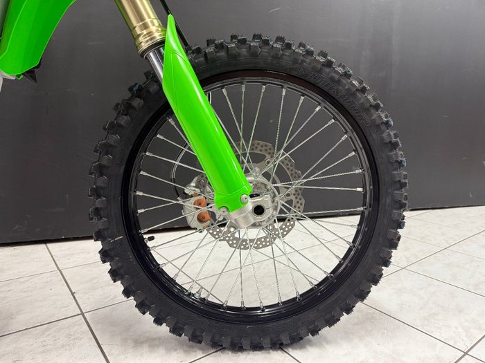2025 Kawasaki 2025 Kawasaki 450CC KX450 Motocross Green