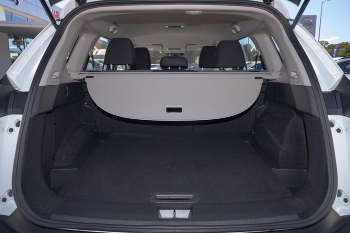 2024 Nissan X-TRAIL ST