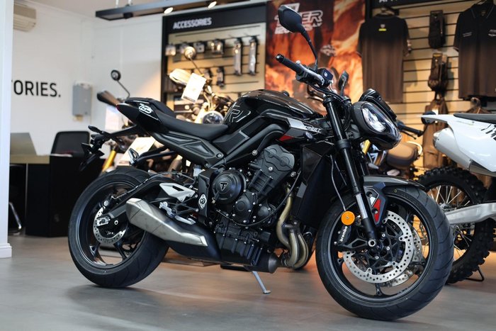 2025 Triumph Street Triple R 765 Street Triple Black
