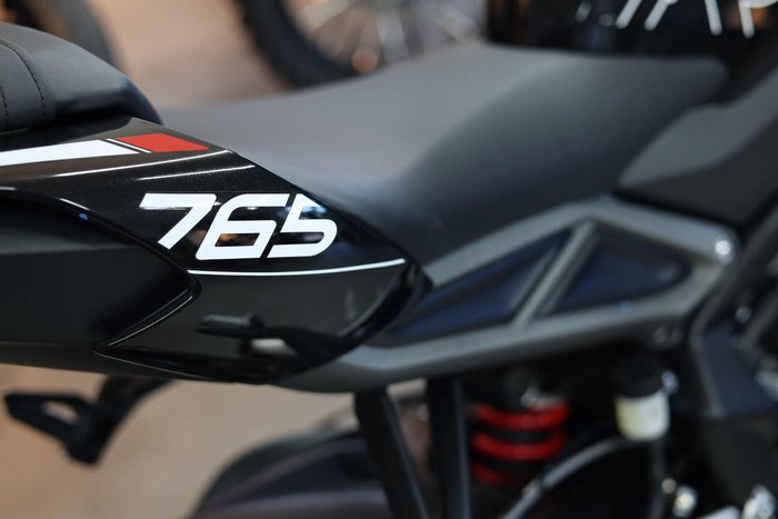 2025 Triumph Street Triple R 765 Street Triple Black