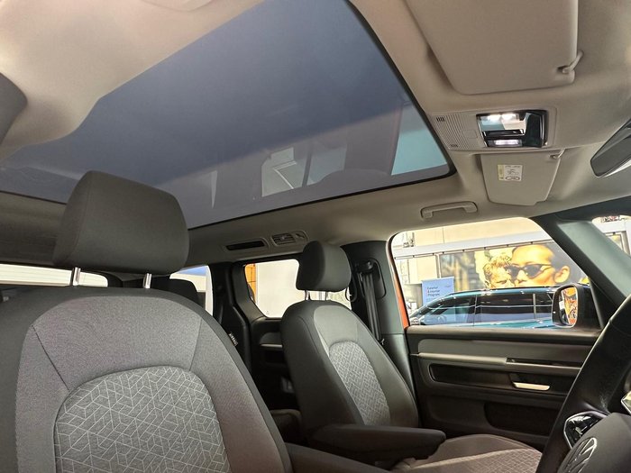 2025 Volkswagen ID. Buzz Pro BEV560