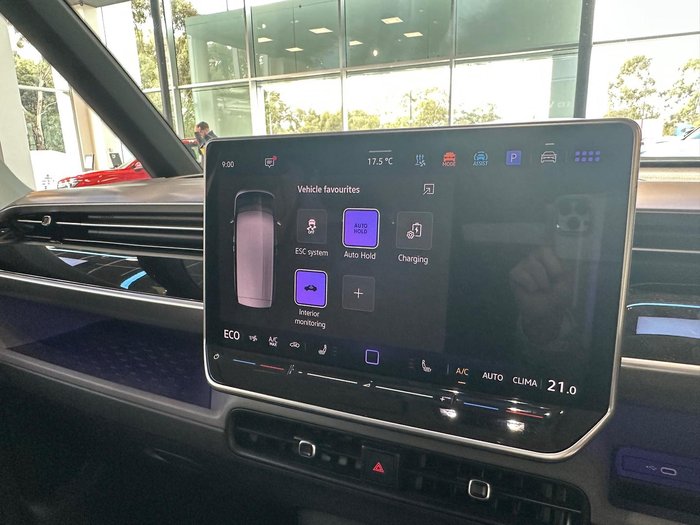 2025 Volkswagen ID. Buzz Pro BEV560