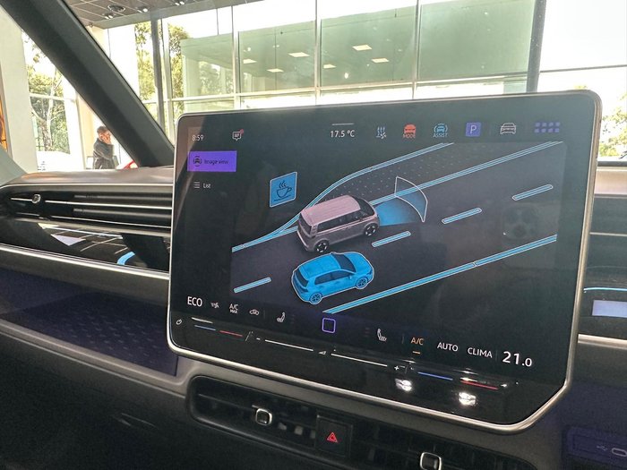 2025 Volkswagen ID. Buzz Pro BEV560