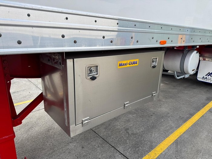 2016 Maxitrans St3 22 Pallet -18 High Cube Reefer Double Stacker Red