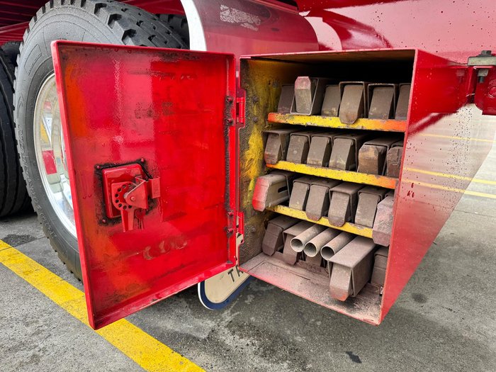 2016 Maxitrans St3 22 Pallet -18 High Cube Reefer Double Stacker Red