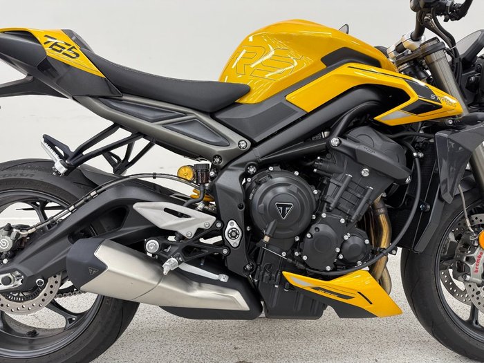 2024 Triumph STREET TRIPLE RS Yellow