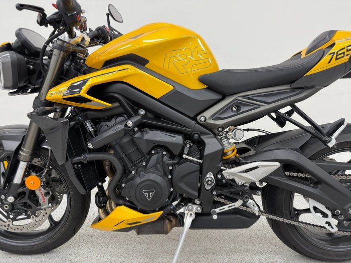 2024 Triumph STREET TRIPLE RS Yellow