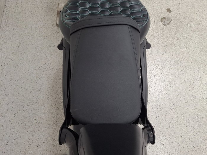 2020 Kawasaki VULCAN S (EN650D LAMS) Black