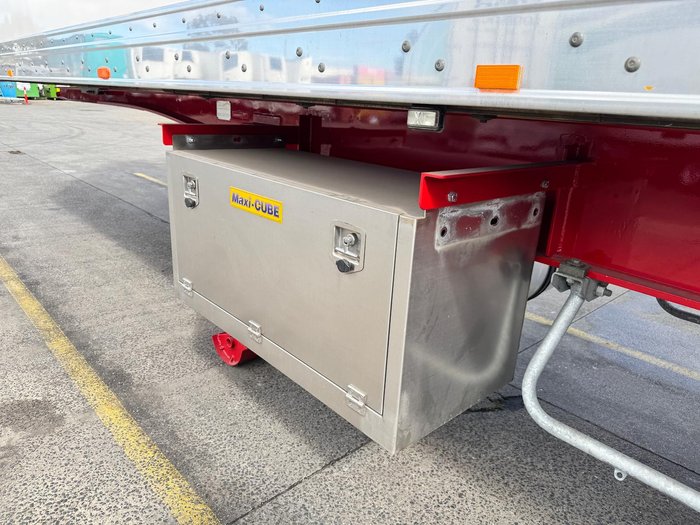 2019 Maxitrans St3 34 Palllet -18/30 B Double Double Stacker, Rear Evap