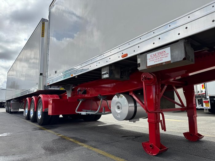 2019 Maxitrans St3 34 Palllet -18/30 B Double Double Stacker, Rear Evap