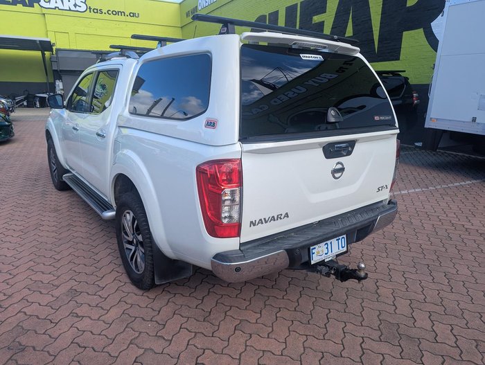 2017 Nissan Navara ST-X D23 Series 3 4X4 Dual Range White Diamond