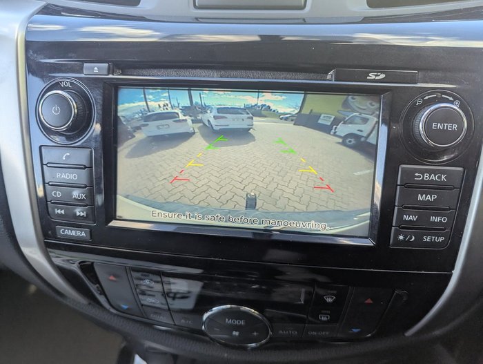 2017 Nissan Navara ST-X D23 Series 3 4X4 Dual Range White Diamond