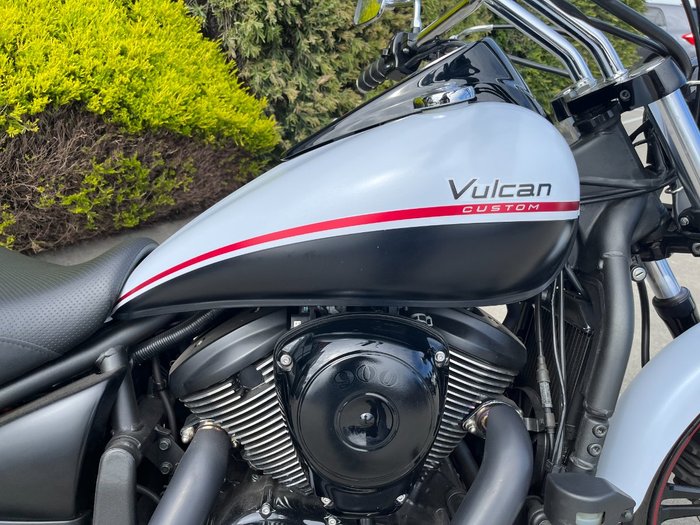 2012 Kawasaki VULCAN 900 CUSTOM White
