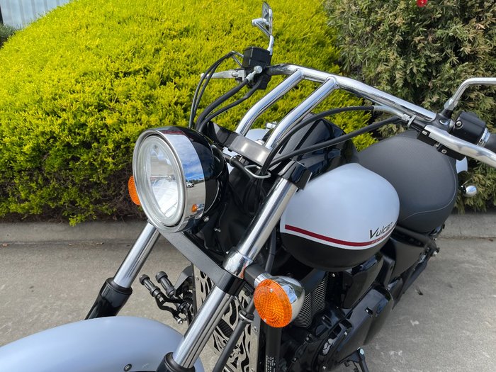 2012 Kawasaki VULCAN 900 CUSTOM White