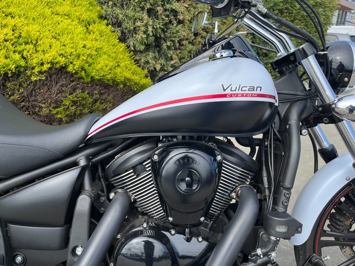 2012 Kawasaki VULCAN 900 CUSTOM White