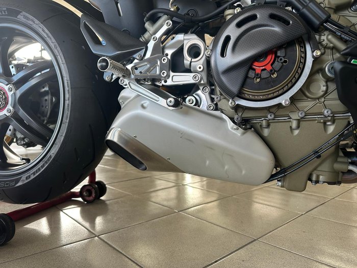 2022 Ducati Streetfighter V4 SP Streetfighter Black