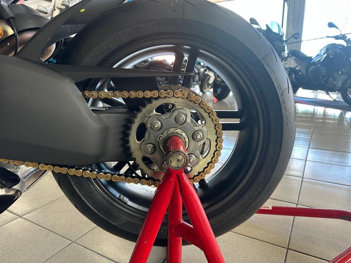 2022 Ducati Streetfighter V4 SP Streetfighter Black