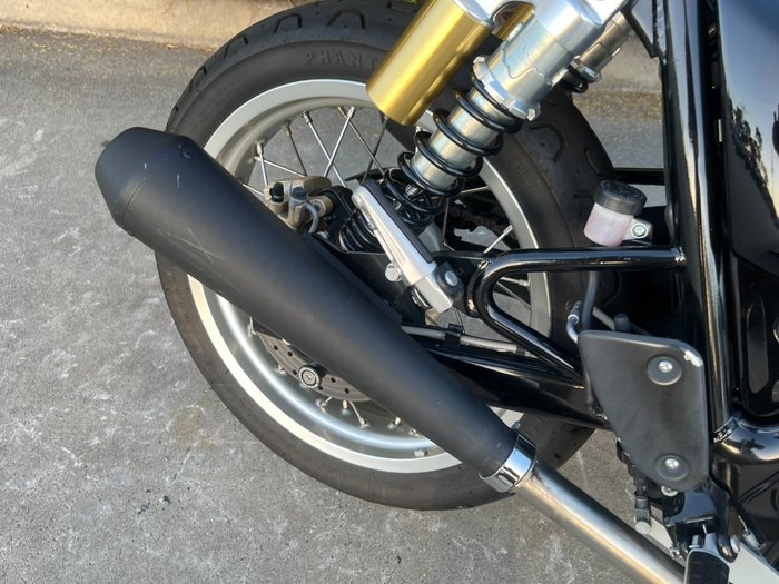 2019 Royal Enfield INTERCEPTOR 650 CLASSIC Black