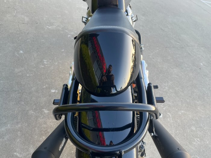 2019 Royal Enfield INTERCEPTOR 650 CLASSIC Black