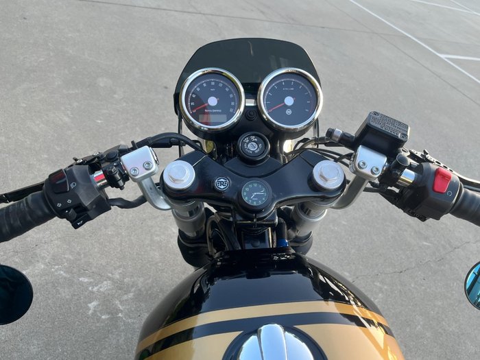 2019 Royal Enfield INTERCEPTOR 650 CLASSIC Black
