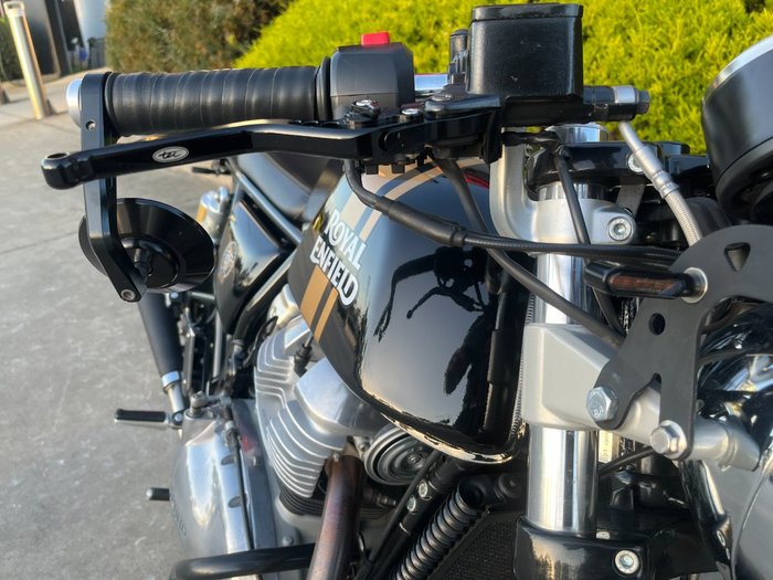 2019 Royal Enfield INTERCEPTOR 650 CLASSIC Black