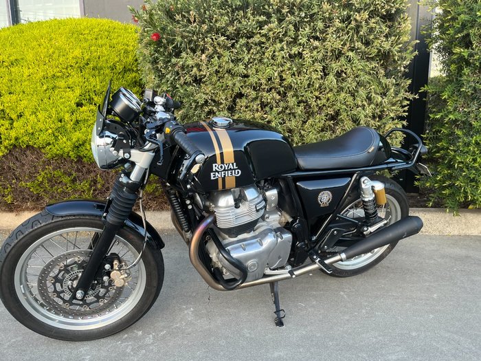 2019 Royal Enfield INTERCEPTOR 650 CLASSIC Black